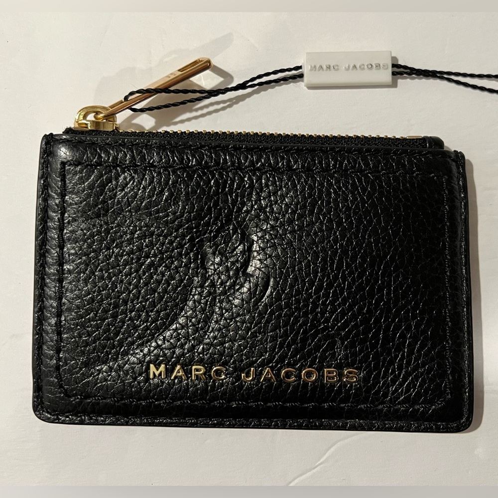 Marc Jacobs Card Holder Wallet with Zipper and Keychain in black leather